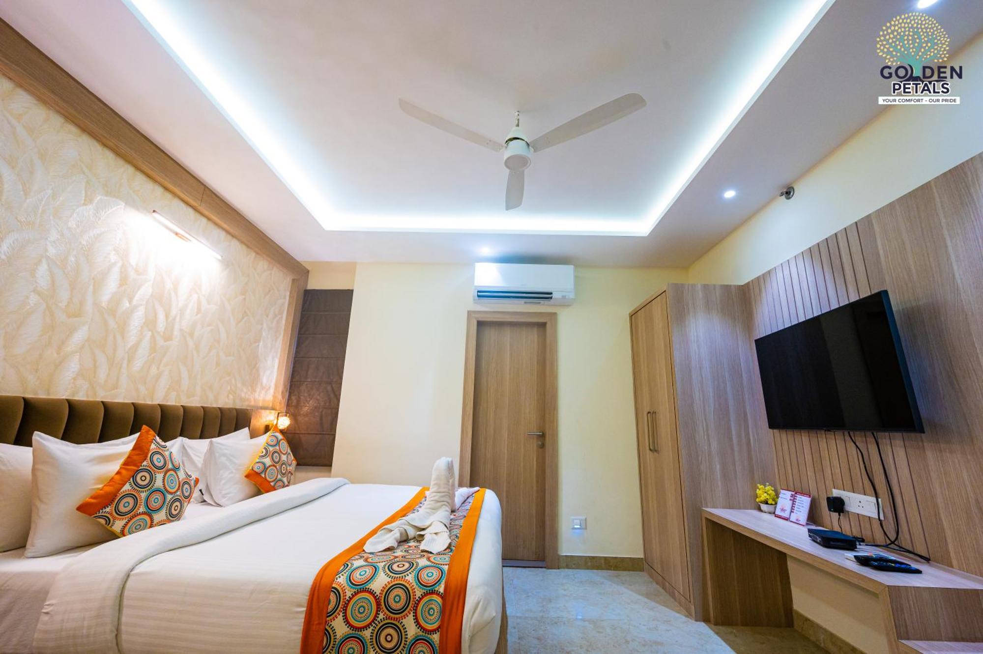 Hotel Golden Petals 瓦拉纳西 外观 照片