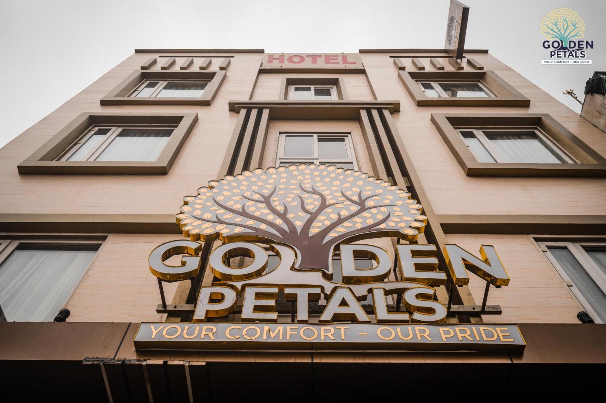 Hotel Golden Petals 瓦拉纳西 外观 照片
